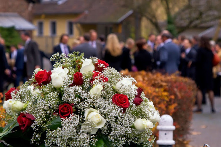 Foristerias El Vivero - Corona de Flores Funeral - flores-funerales